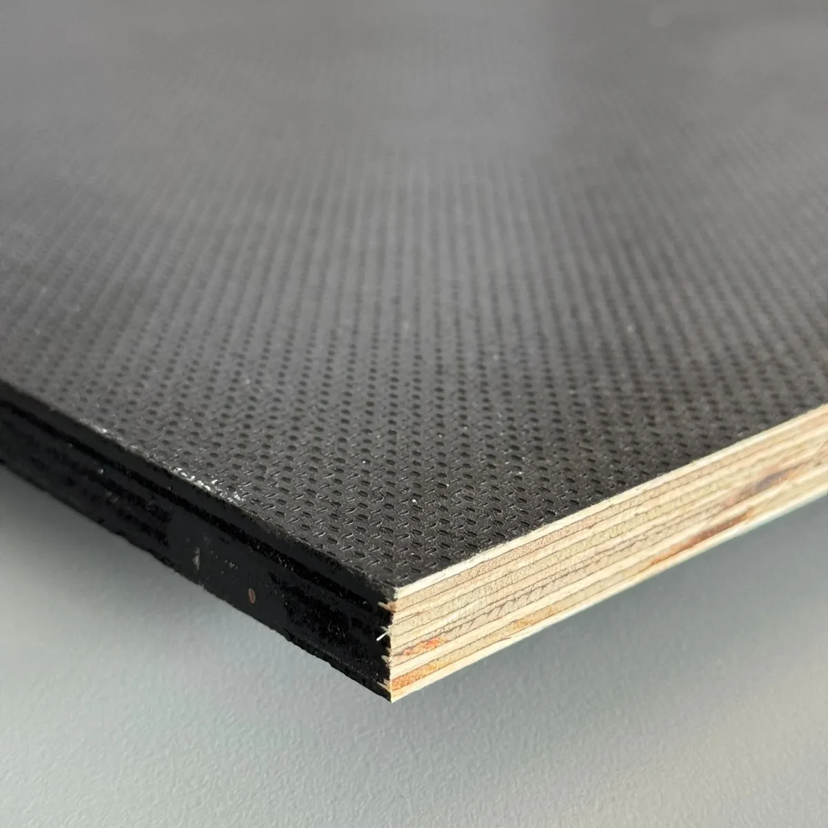 Sklejka Laminowana antypoślizgowa - 18mm x 2500 mm x 1250mm